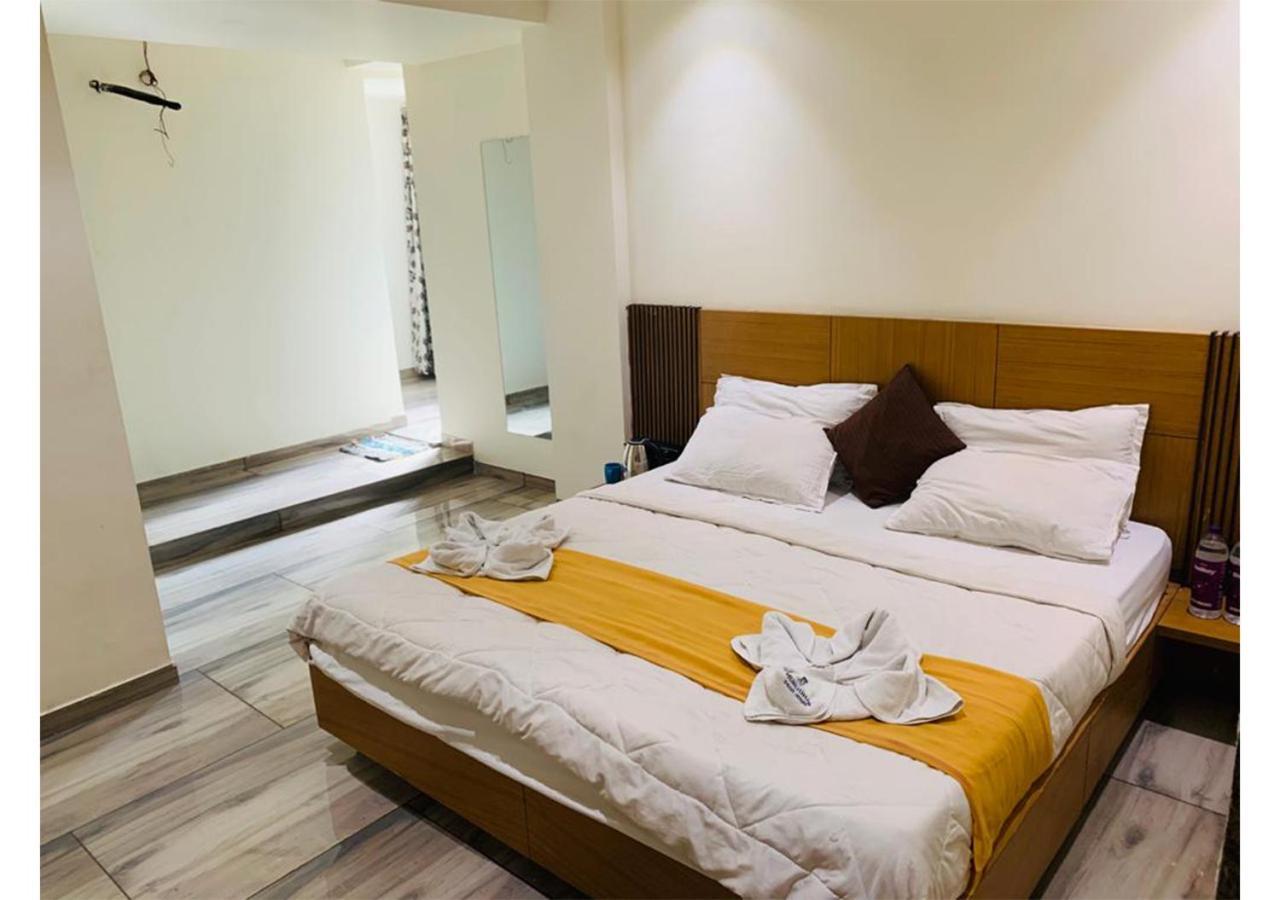Shree Murlidhar Guest House Surat Bagian luar foto